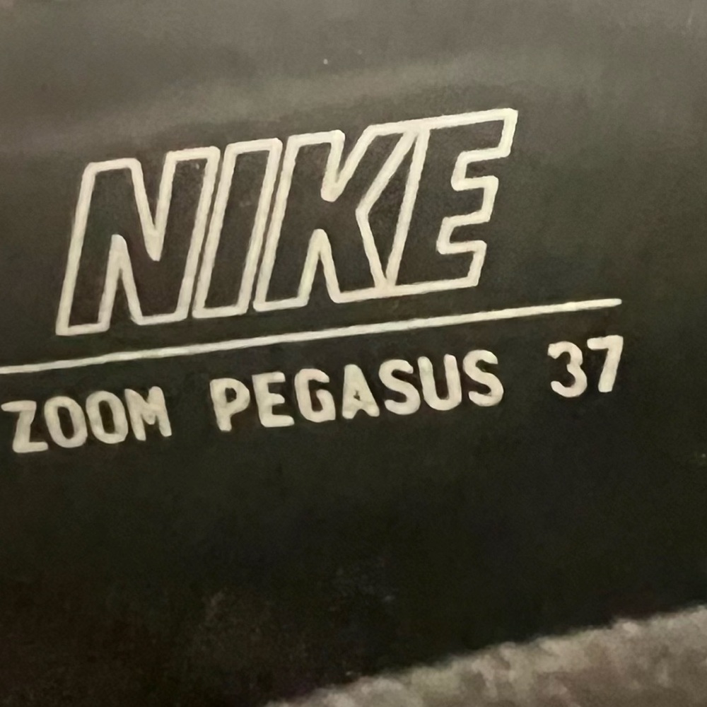 Nike Air Zoom Pegasus 37 Performance Fitness Running Shoes, Size 8.5 - Picture 11 of 13